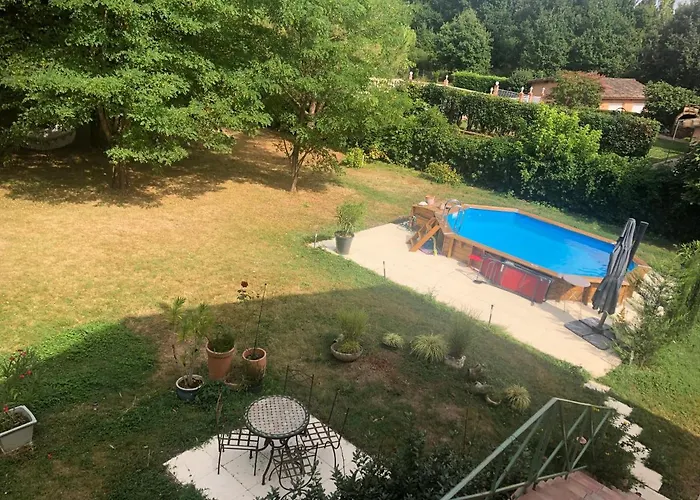 ホームステイ Les Dames Noires モントーバン